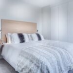 modern-minimalist-bedroom-3486163_1920